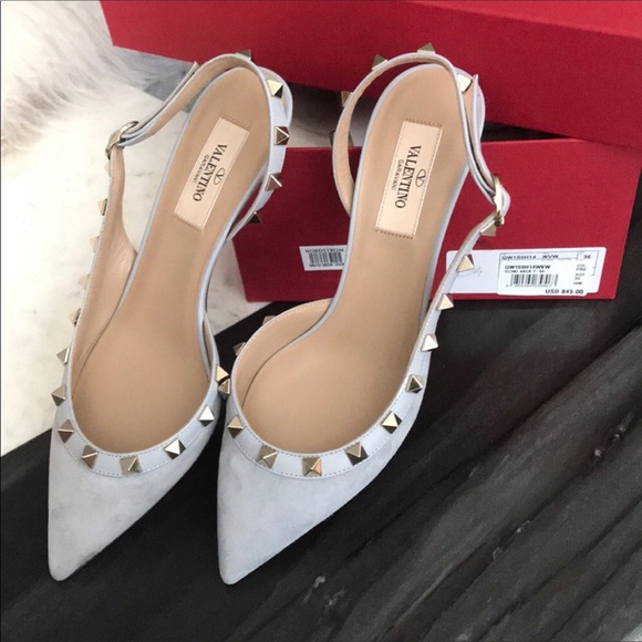 💯 Authentic Valentino Suede Heels - Picture 2 of 5